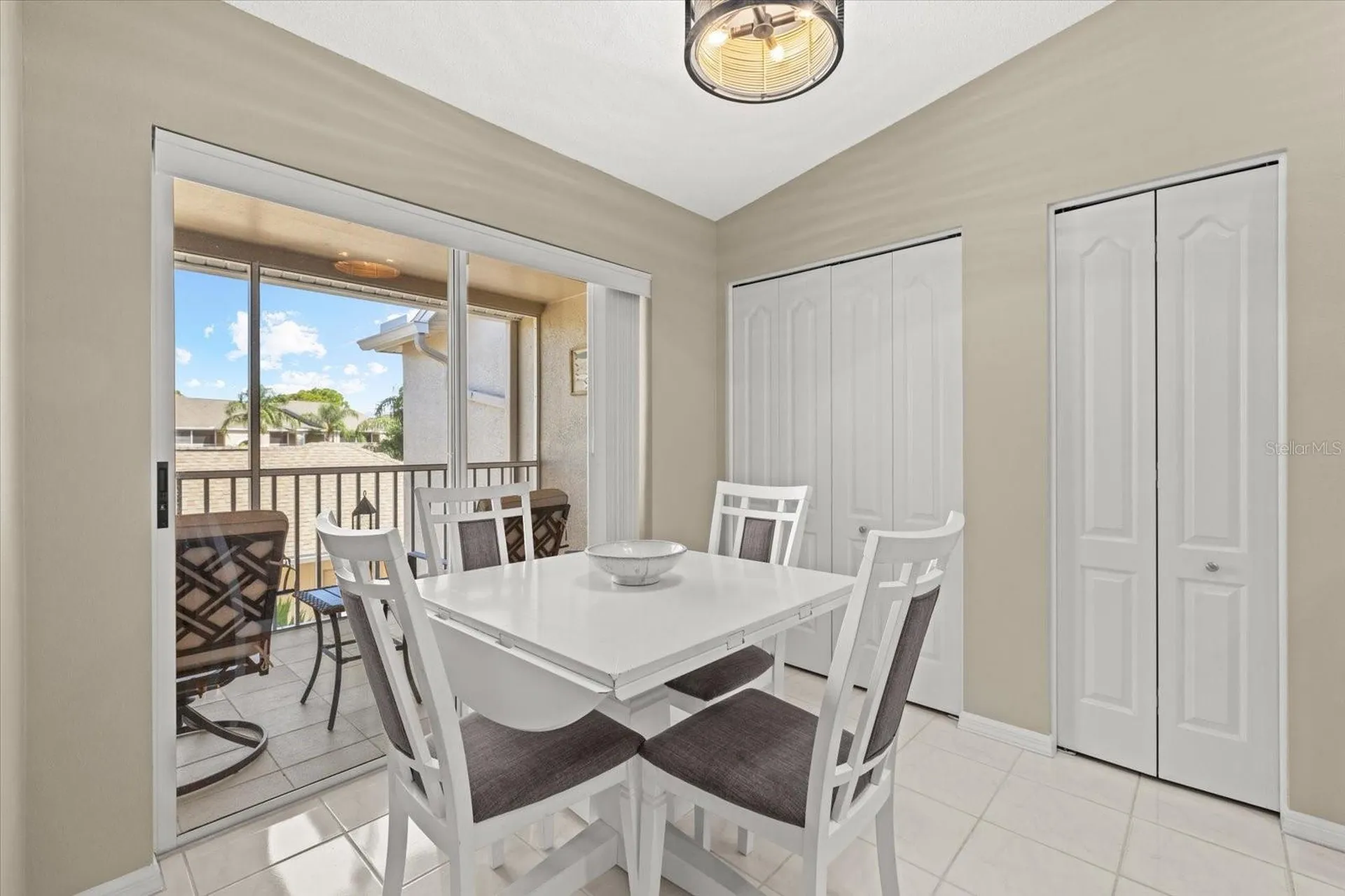 9550 High Gate Drive Sarasota FL 34238