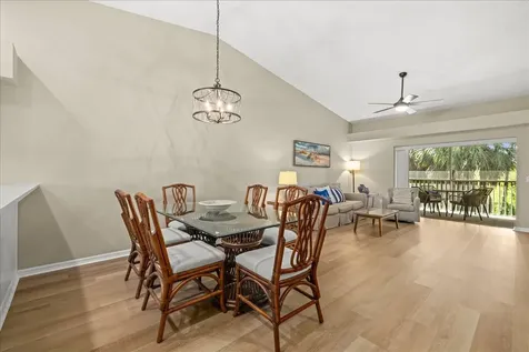 9550 High Gate Drive Sarasota FL 34238