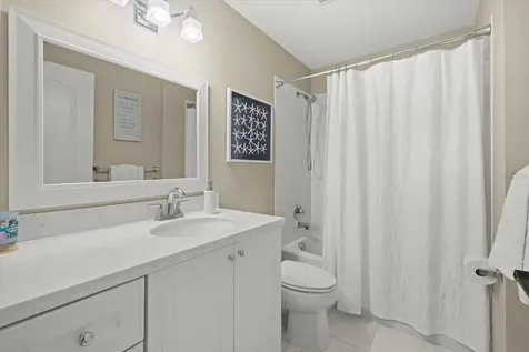 9550 High Gate Drive Sarasota FL 34238