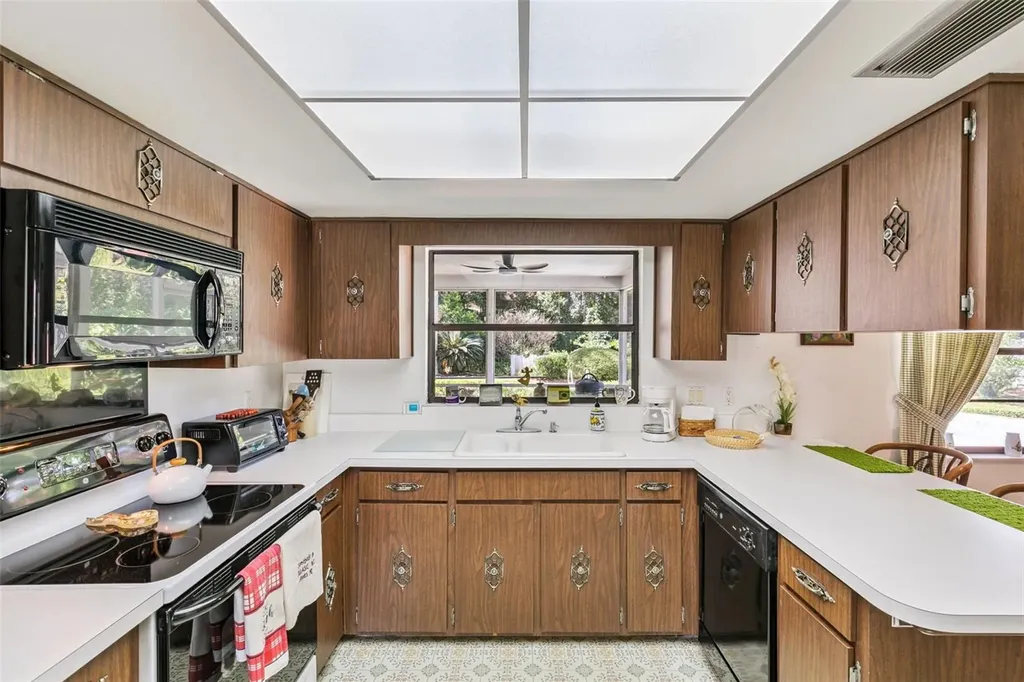 225 Lake Destiny Trail Altamonte Springs FL 32714