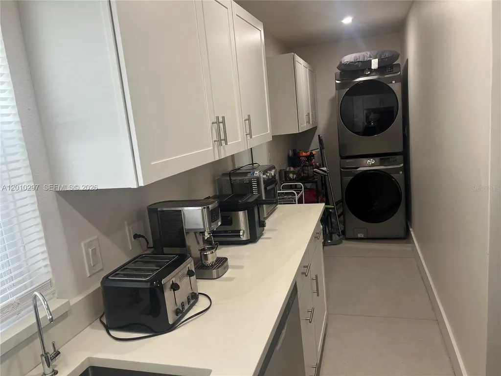 6742 SW 18 Court North Lauderdale FL 33068