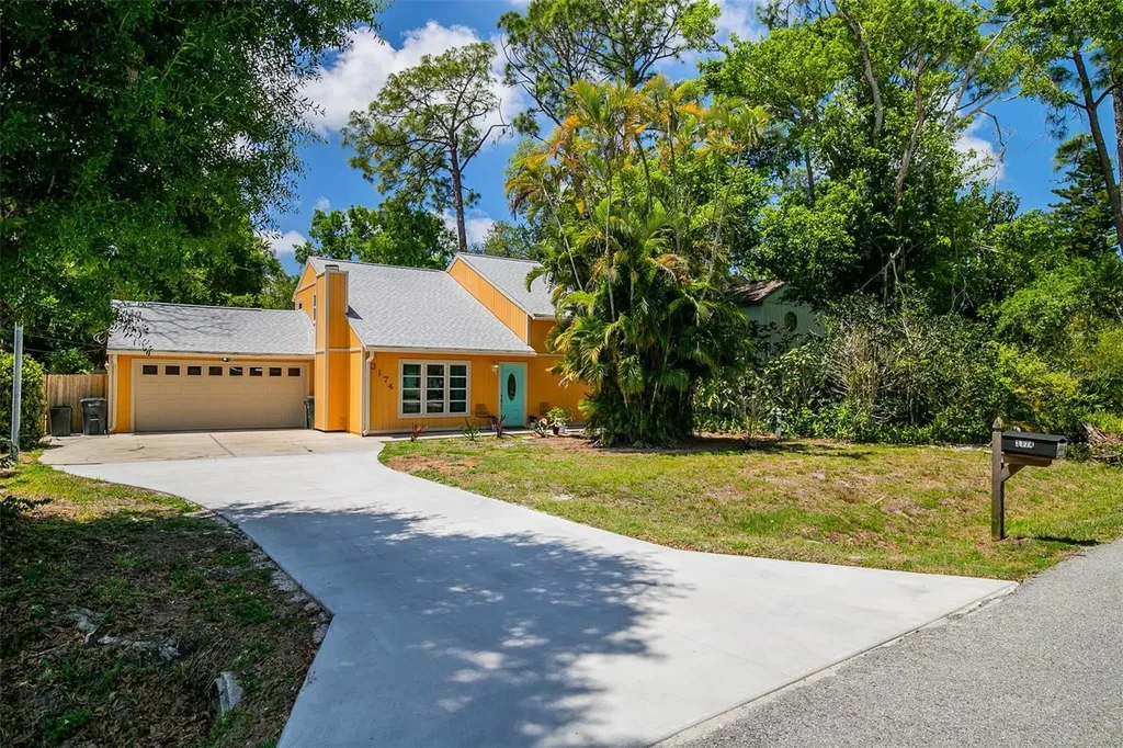 3174 Peachtree Street Sarasota FL 34231