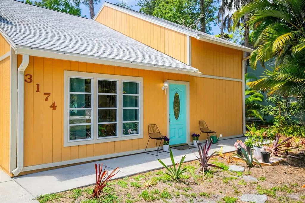 3174 Peachtree Street Sarasota FL 34231