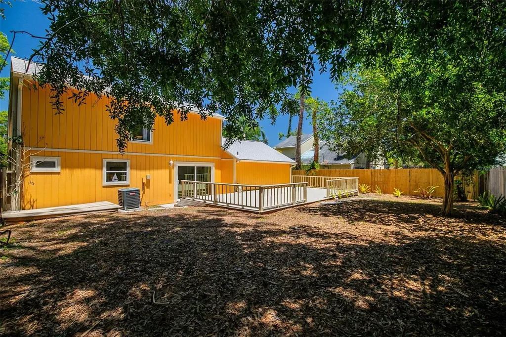 3174 Peachtree Street Sarasota FL 34231