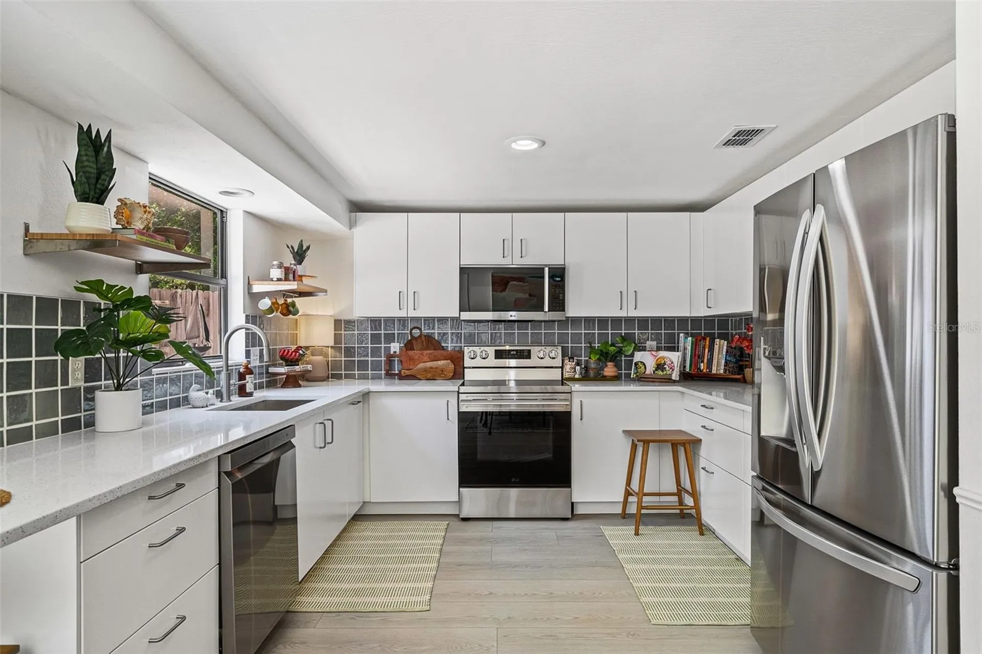 3174 Peachtree Street Sarasota FL 34231