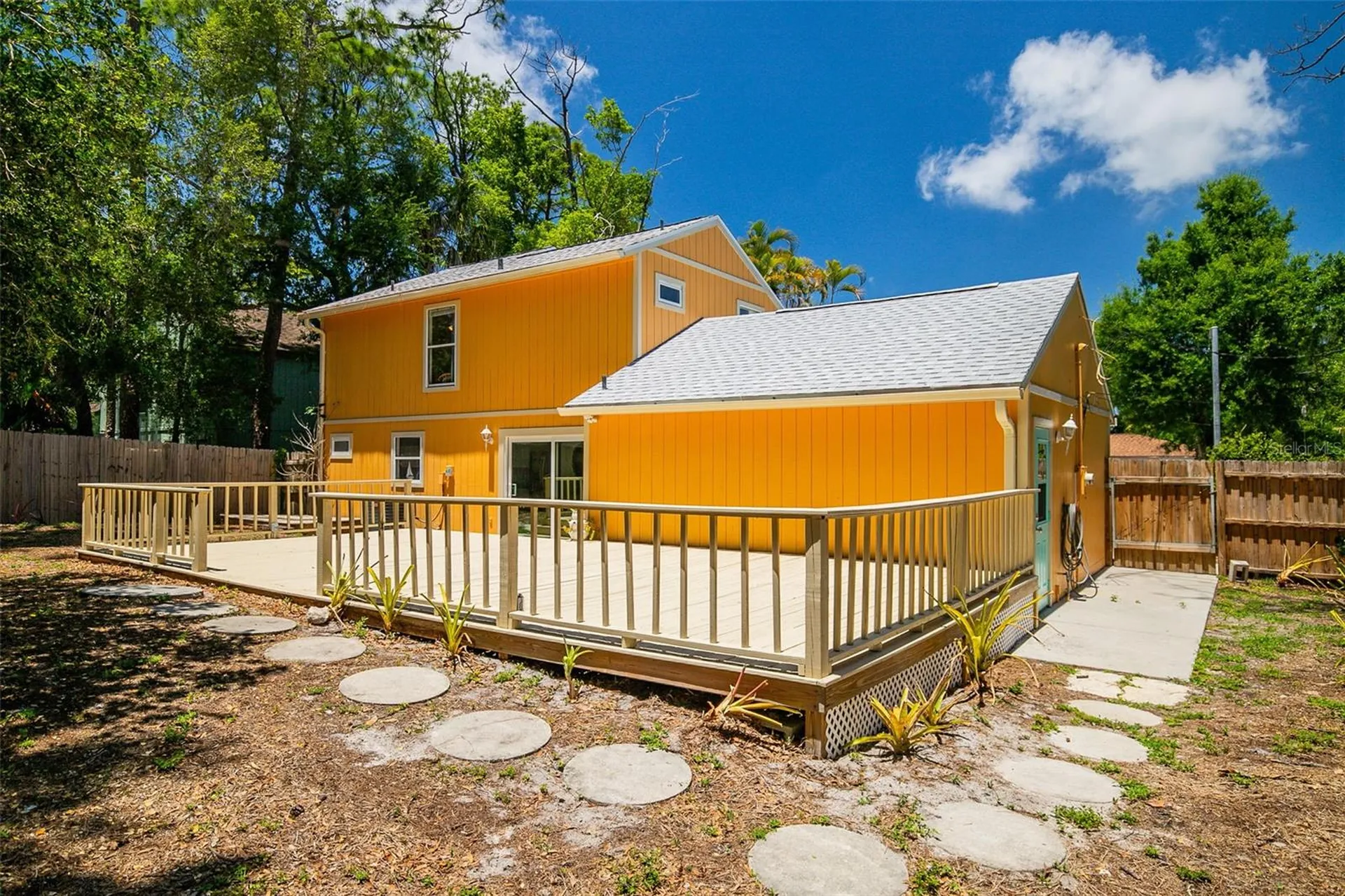 3174 Peachtree Street Sarasota FL 34231