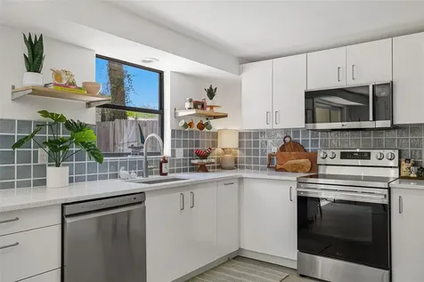 3174 Peachtree Street Sarasota FL 34231