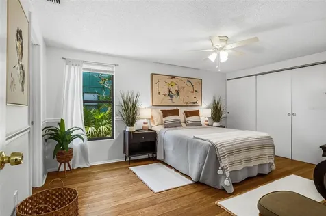 3174 Peachtree Street Sarasota FL 34231