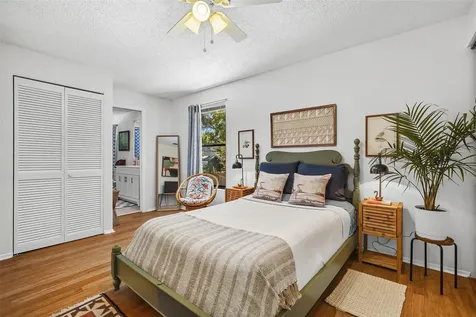 3174 Peachtree Street Sarasota FL 34231