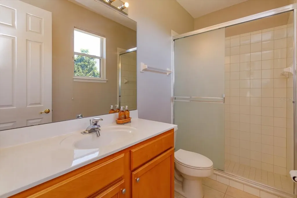 3529 King George Drive Orlando FL 32835