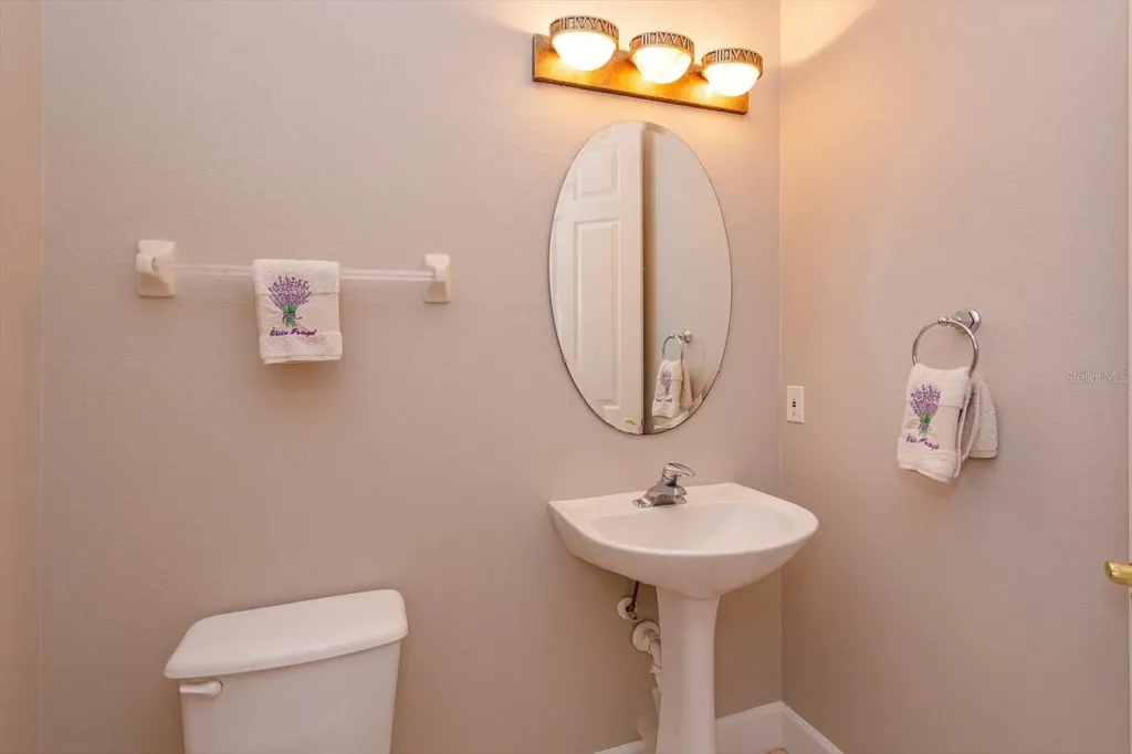 3529 King George Drive Orlando FL 32835