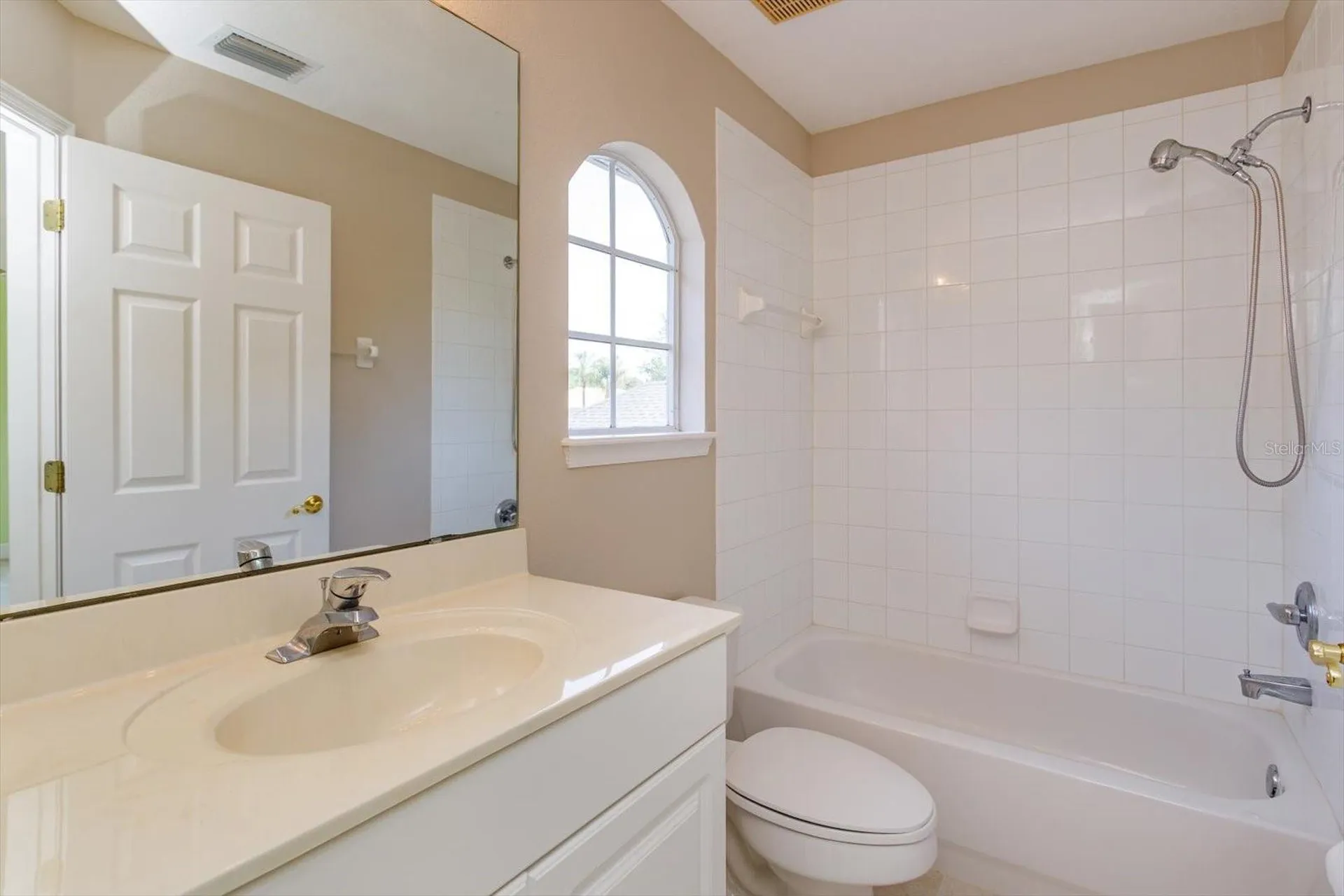 3529 King George Drive Orlando FL 32835