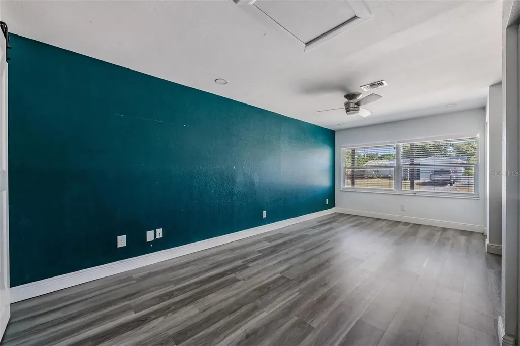 3920 Wahoo Drive SE St Petersburg FL 33705