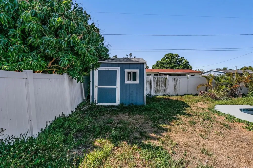 3920 Wahoo Drive SE St Petersburg FL 33705