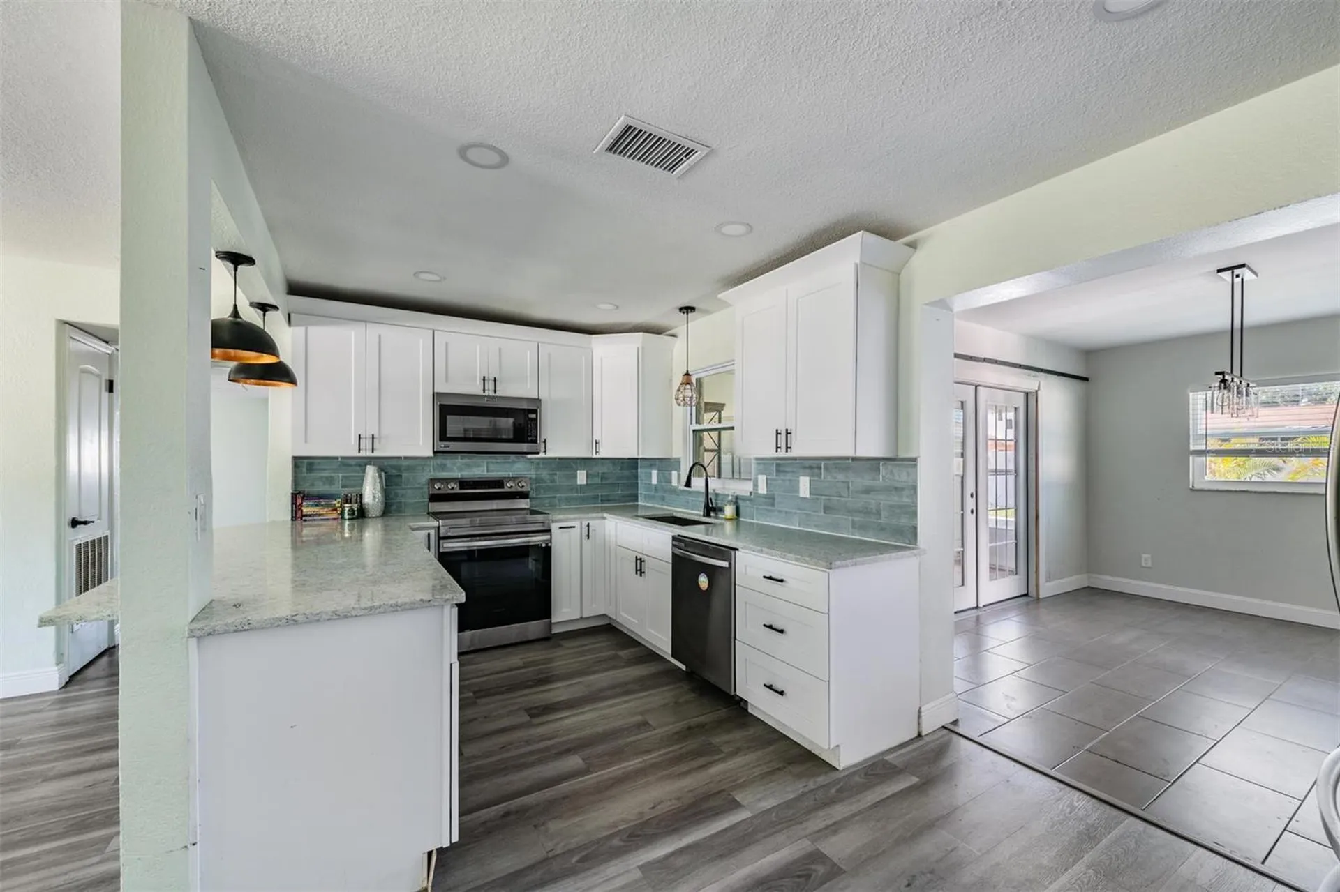 3920 Wahoo Drive SE St Petersburg FL 33705