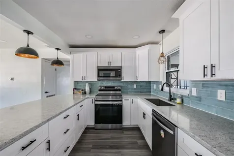3920 Wahoo Drive SE St Petersburg FL 33705