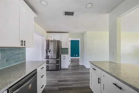 3920 Wahoo Drive SE St Petersburg FL 33705