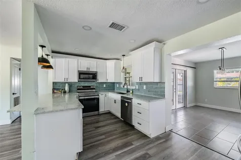 3920 Wahoo Drive SE St Petersburg FL 33705