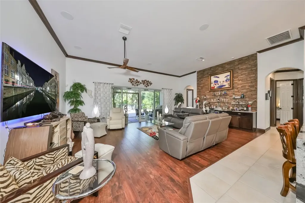 6646 Park Strand Drive Apollo Beach FL 33572