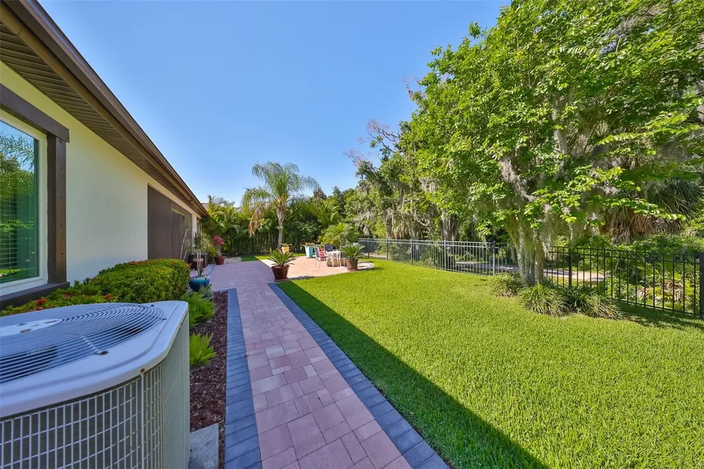 6646 Park Strand Drive Apollo Beach FL 33572