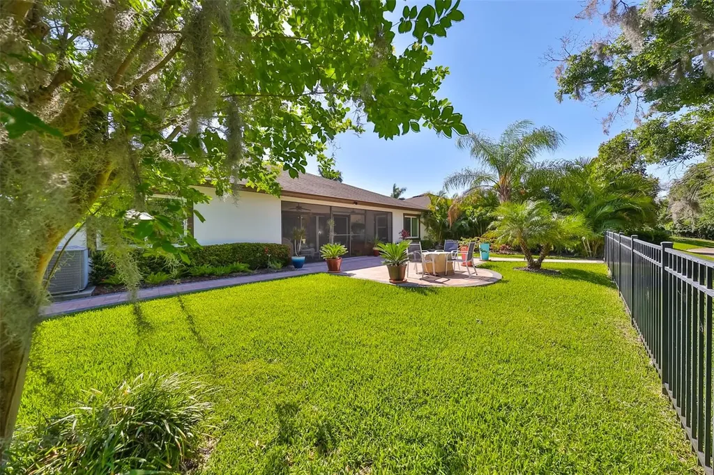 6646 Park Strand Drive Apollo Beach FL 33572