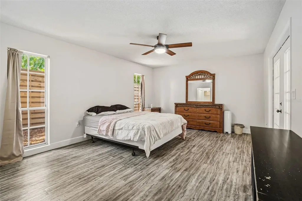 2749 Greendale Drive Sarasota FL 34232