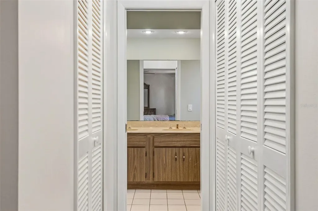 2749 Greendale Drive Sarasota FL 34232
