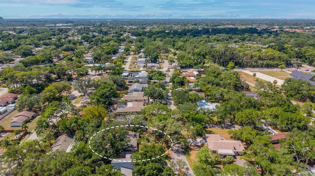 2749 Greendale Drive Sarasota FL 34232