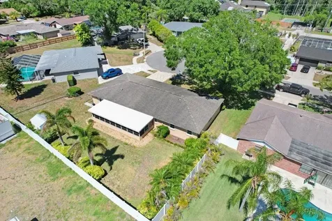 14608 Brentwood Place Tampa FL 33618