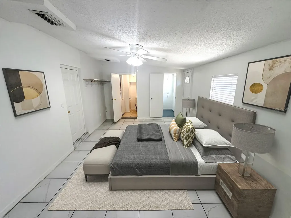 2216 Mayflower Avenue Apopka FL 32703