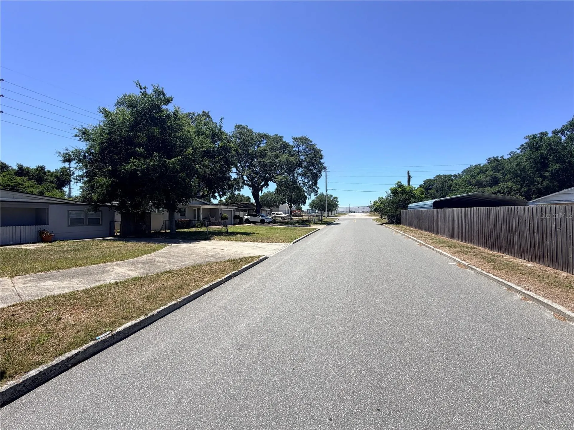 2216 Mayflower Avenue Apopka FL 32703