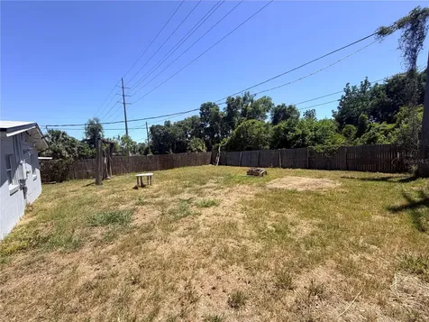 2216 Mayflower Avenue Apopka FL 32703