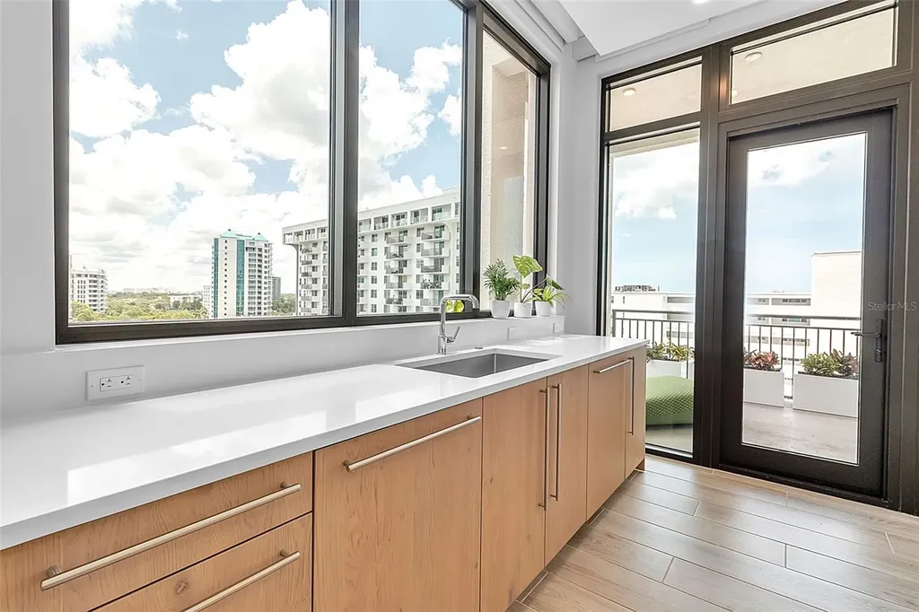 33 S Palm Avenue Sarasota FL 34236