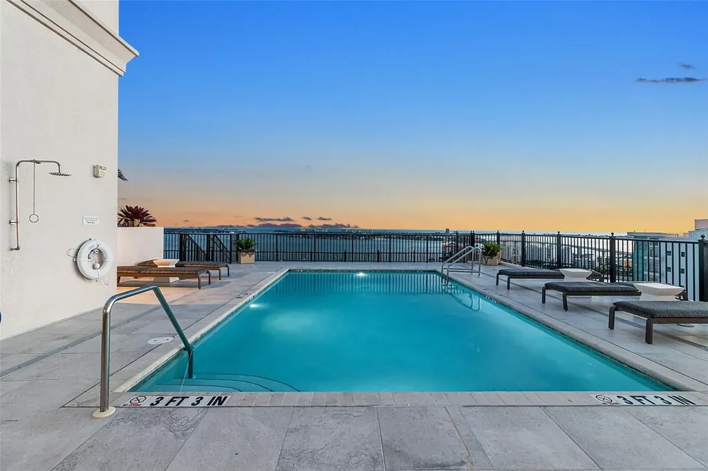 33 S Palm Avenue Sarasota FL 34236