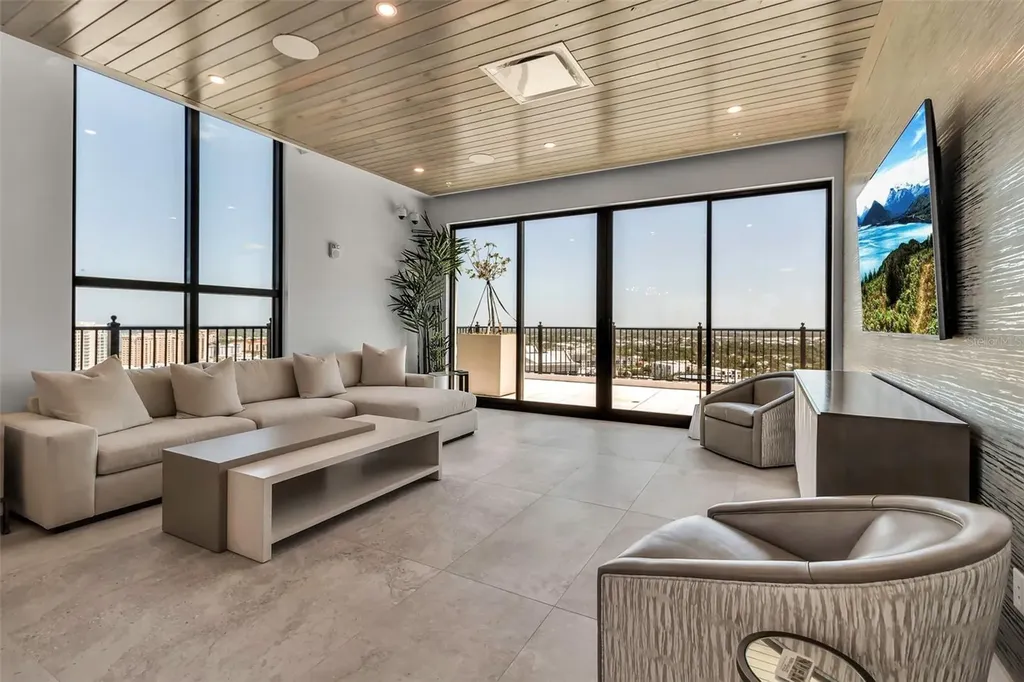 33 S Palm Avenue Sarasota FL 34236