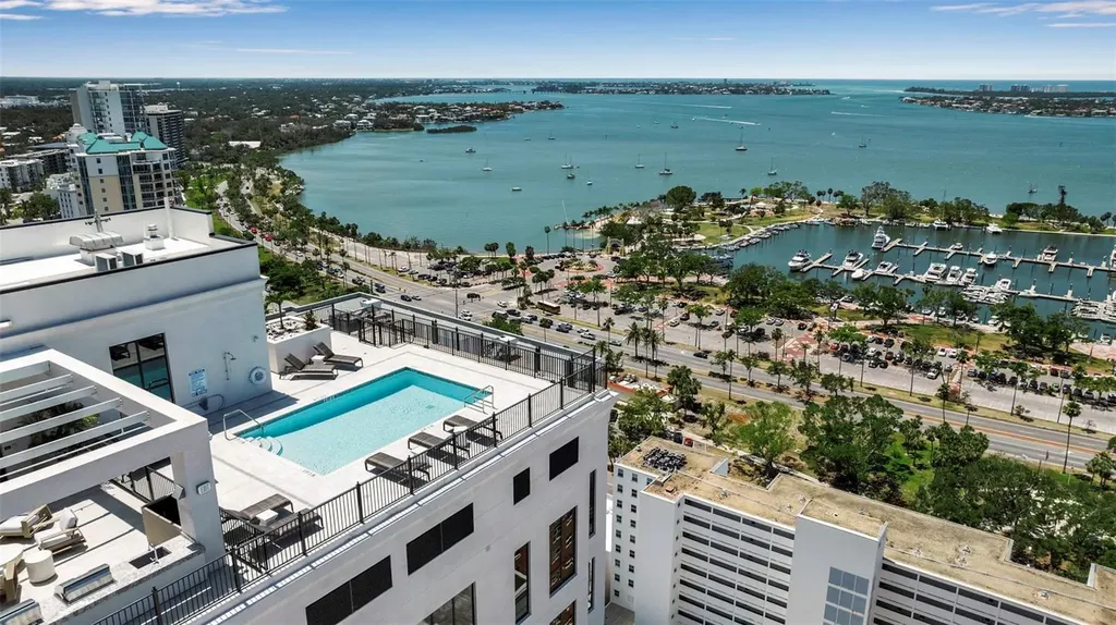 33 S Palm Avenue Sarasota FL 34236