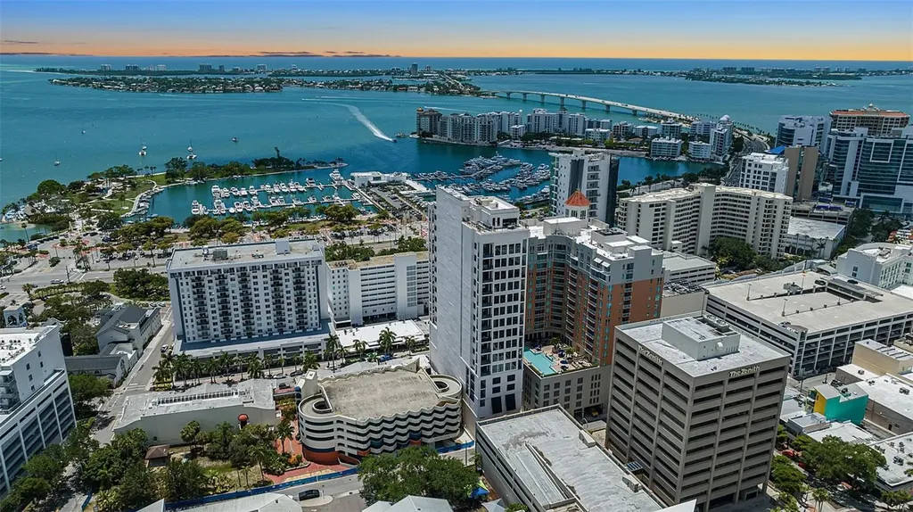 33 S Palm Avenue Sarasota FL 34236