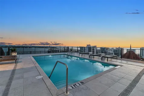 33 S Palm Avenue Sarasota FL 34236