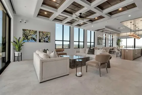 33 S Palm Avenue Sarasota FL 34236