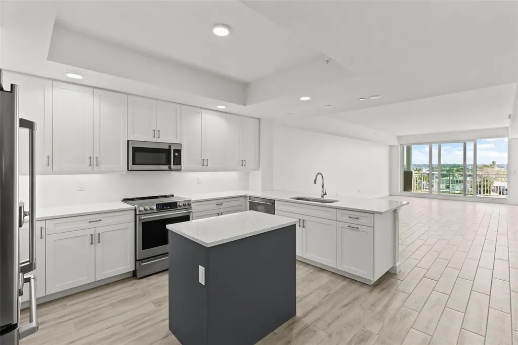 125 Island Way Clearwater FL 33767