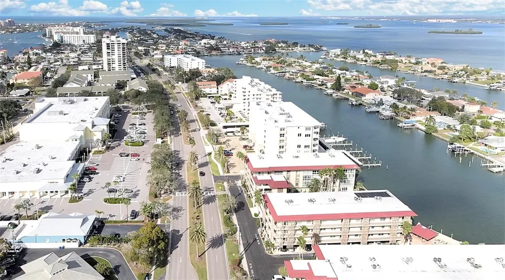125 Island Way Clearwater FL 33767
