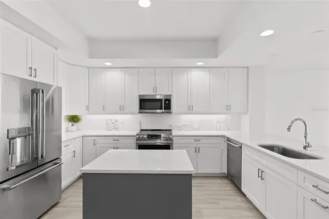 125 Island Way Clearwater FL 33767