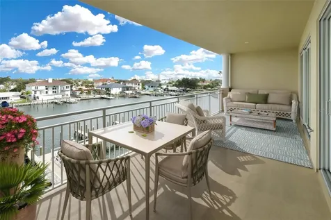 125 Island Way Clearwater FL 33767