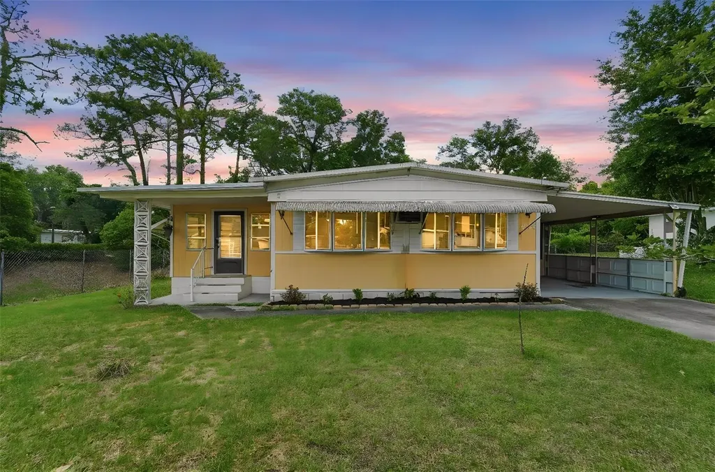 4128 Woodland Circle Deland FL 32724
