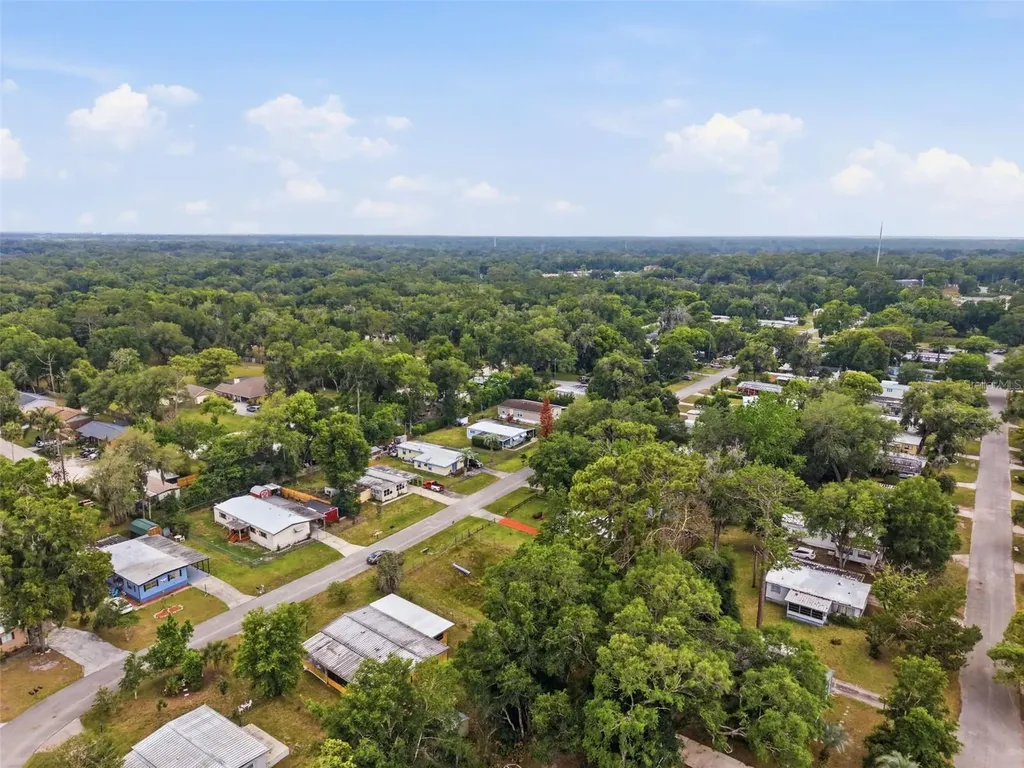 4128 Woodland Circle Deland FL 32724
