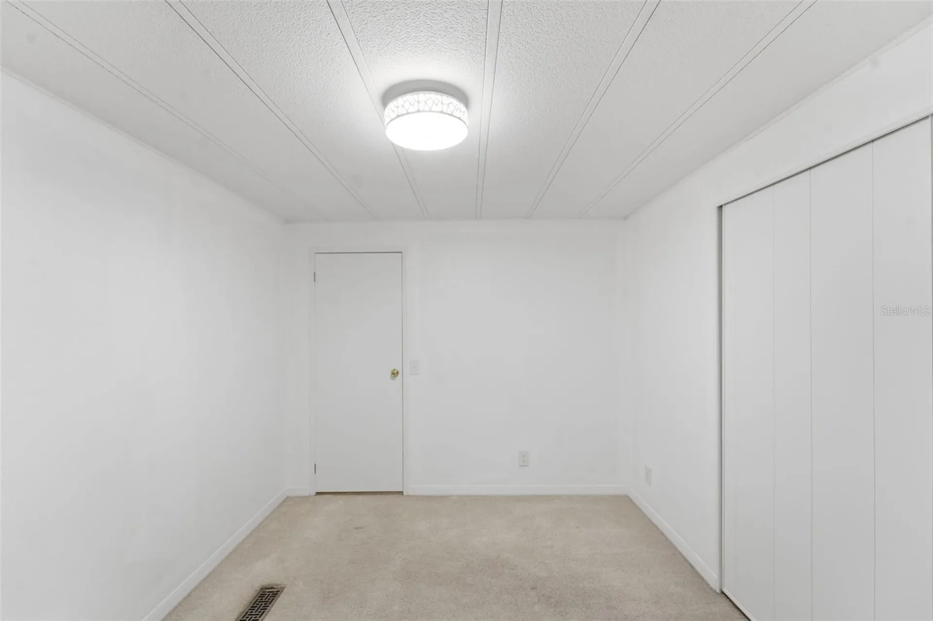 4128 Woodland Circle Deland FL 32724