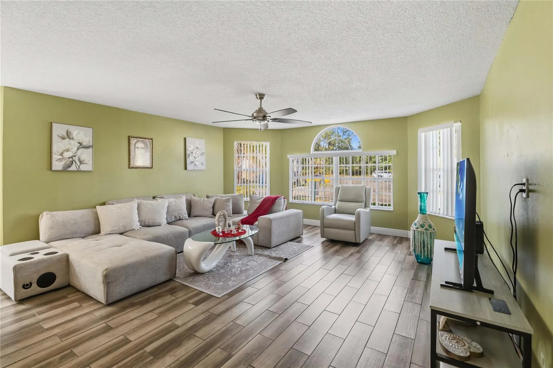 2033 Royal Bay Boulevard Kissimmee FL 34746