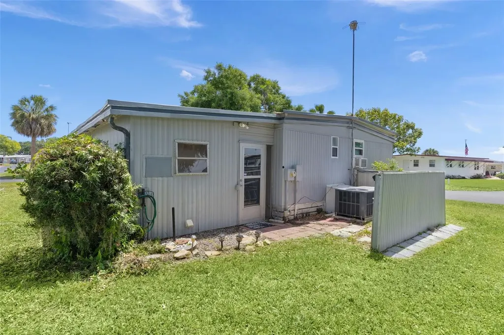 30 Riverview Drive Fruitland Park FL 34731