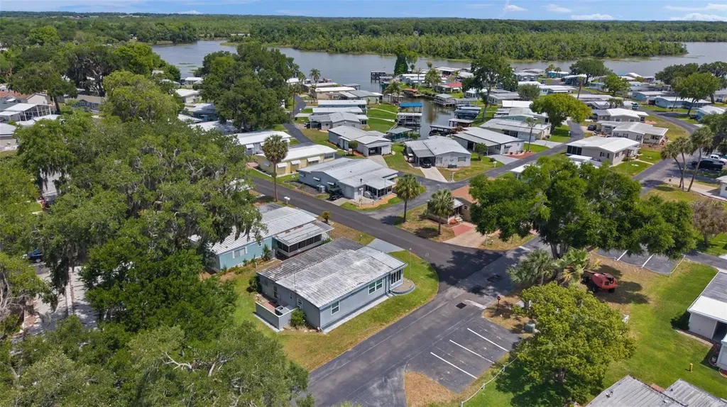 30 Riverview Drive Fruitland Park FL 34731
