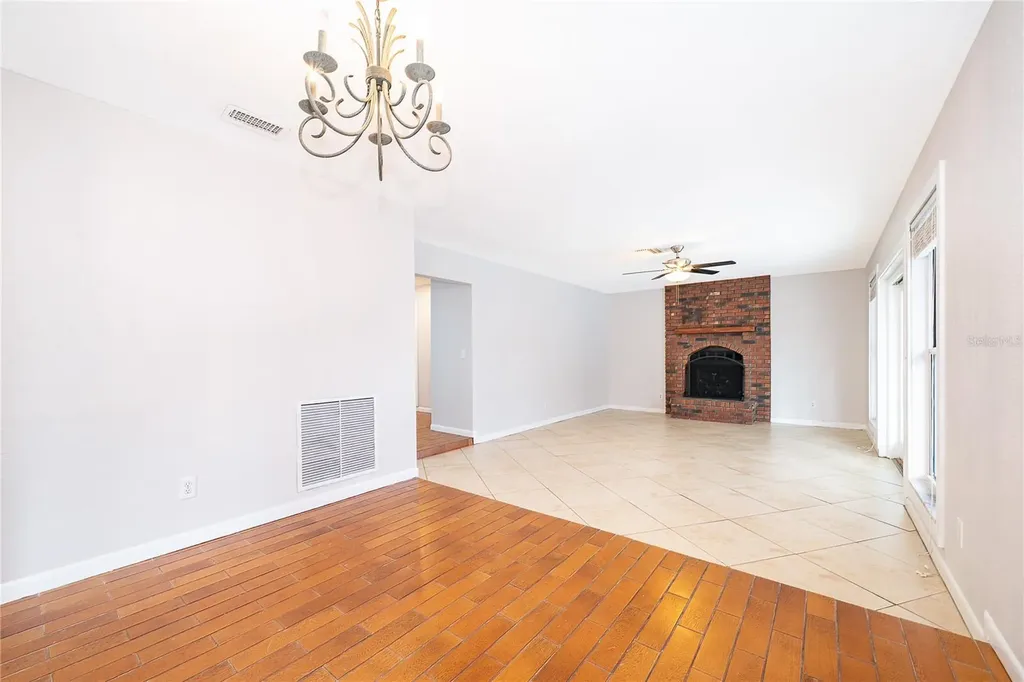 4707 Pinellas Drive Orlando FL 32812